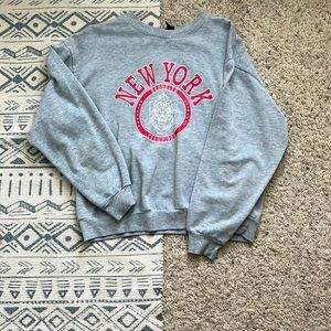 Wild fable, brooklen NY grey crew neck size small